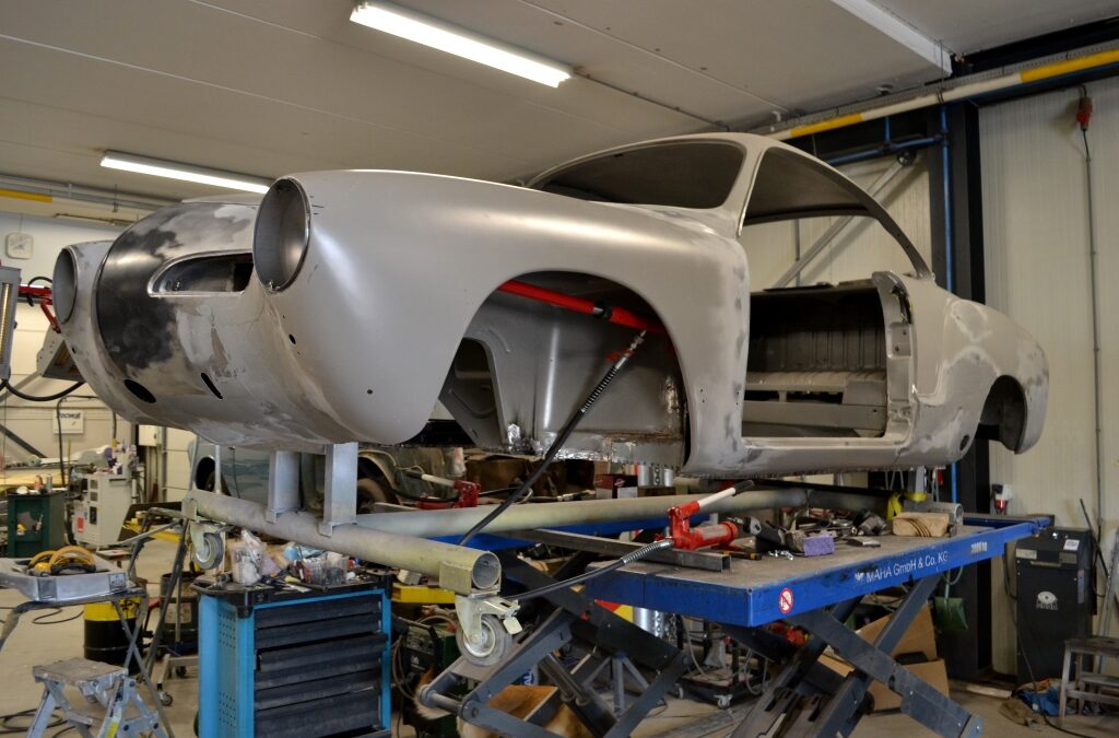 Body off restauratie Karmann Ghia